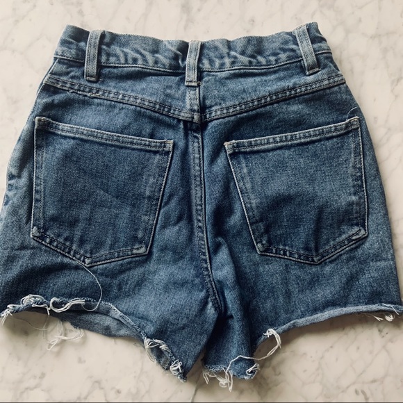 Vintage 90s High Rise Mom Fit Jean Shorts - Picture 2 of 4
